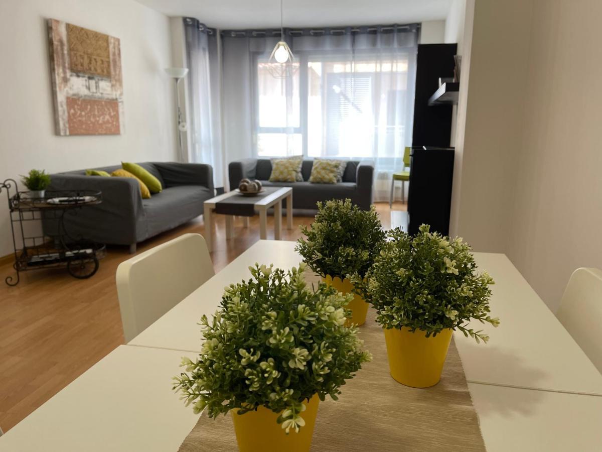 Castejón Apartamentos Ribera Navarra - Bardenas מראה חיצוני תמונה