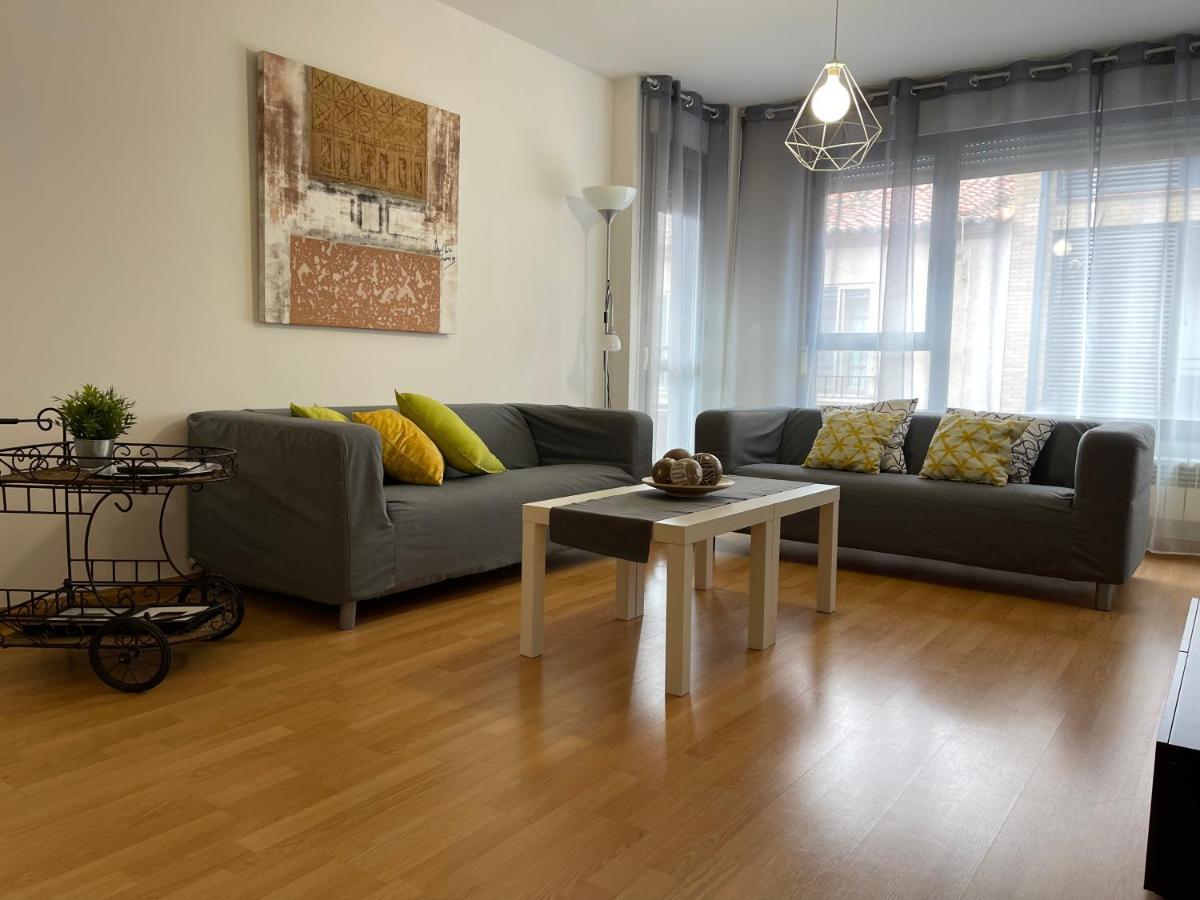 Castejón Apartamentos Ribera Navarra - Bardenas מראה חיצוני תמונה